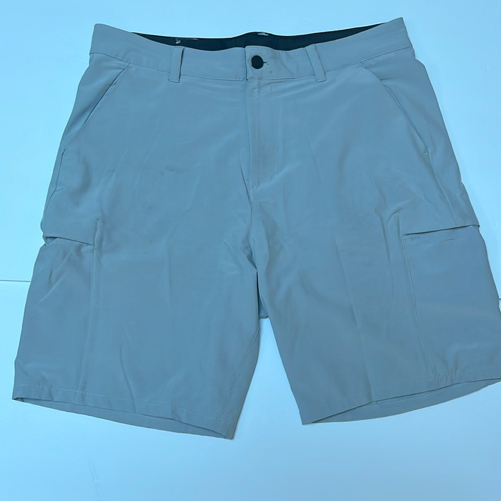 32° cool lightweight shorts